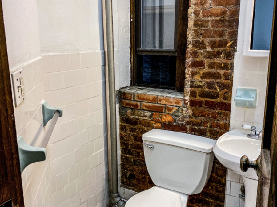  516 East 12th Street