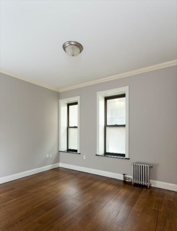  326 East 100th Street