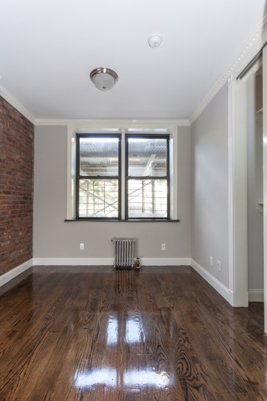  326 East 100th Street