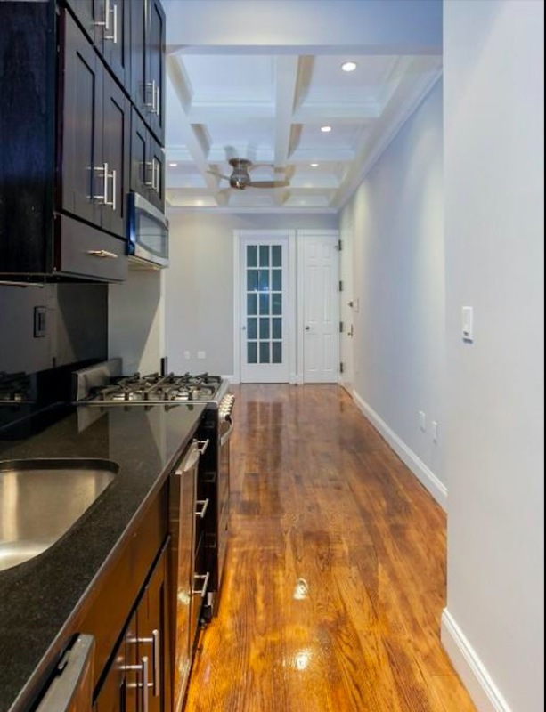  321 East 10th Street