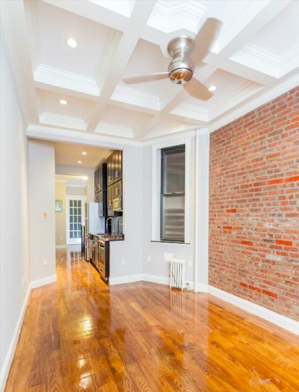  321 East 10th Street