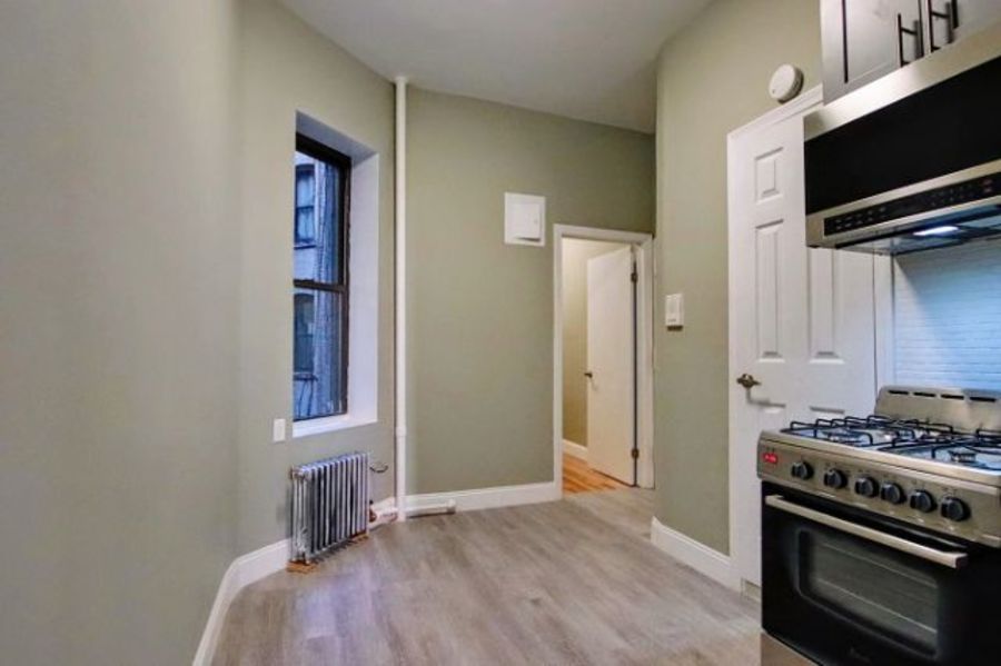  622 East 11th Street