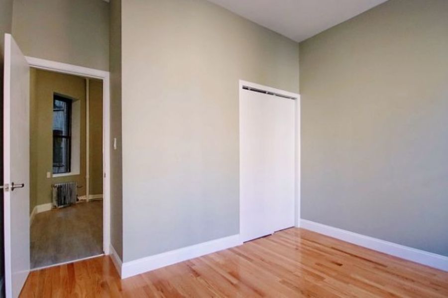  622 East 11th Street