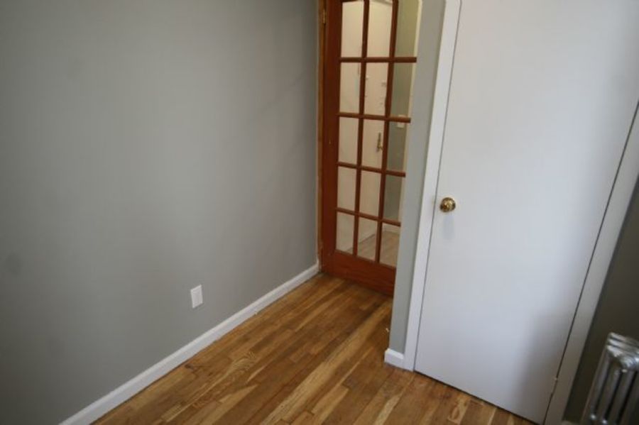  622 East 11th Street