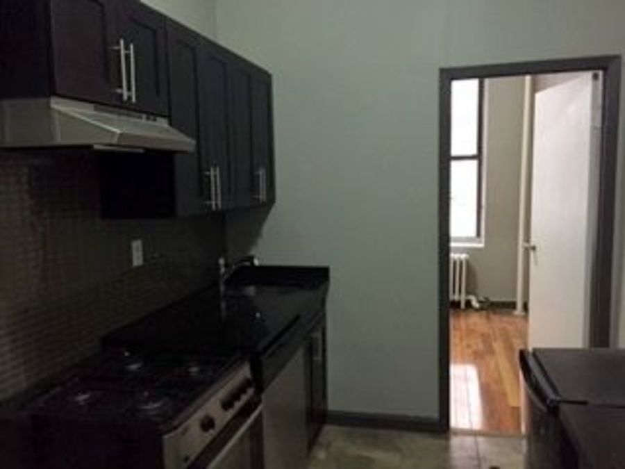  622 East 11th Street