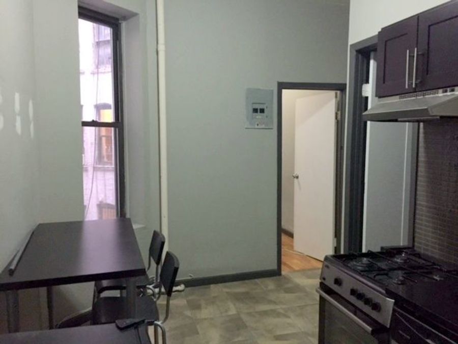  622 East 11th Street