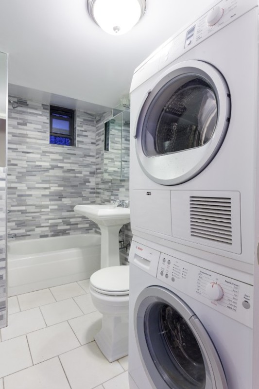  230 East 32nd Street