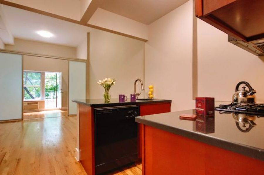  422 East 14th Street