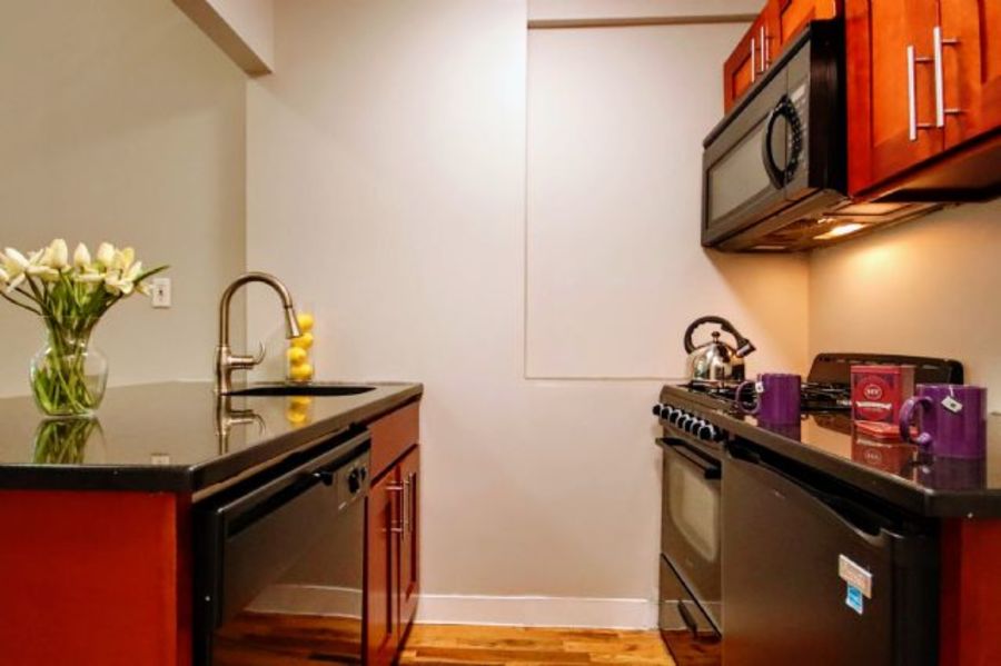  422 East 14th Street