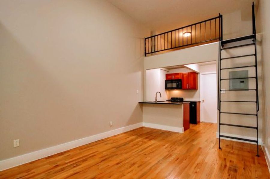  422 East 14th Street