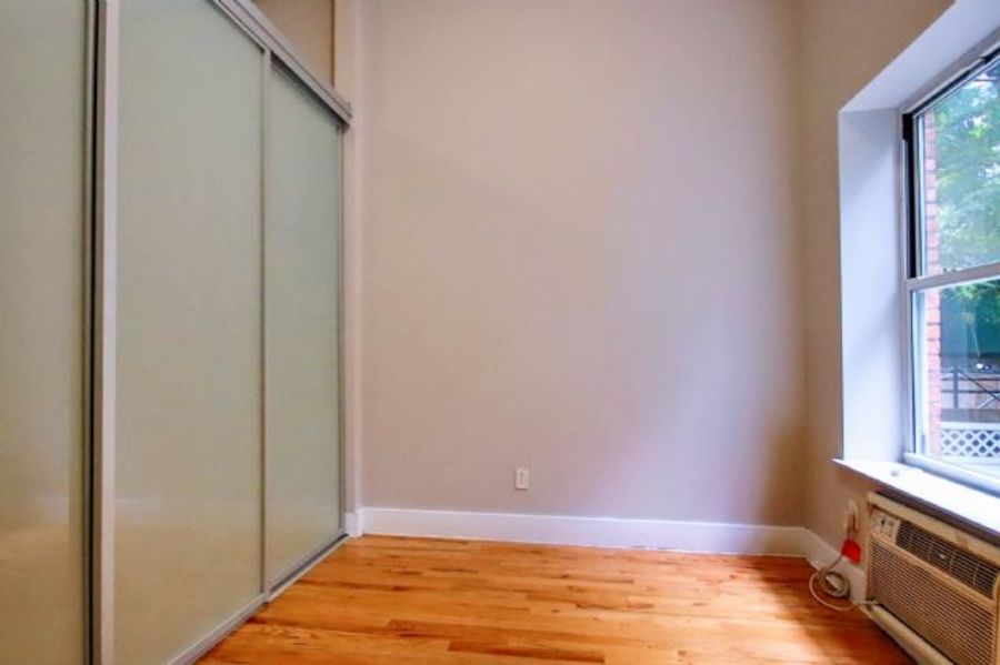  422 East 14th Street