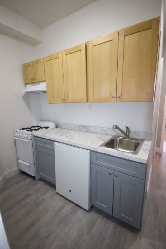  620 East 11th Street