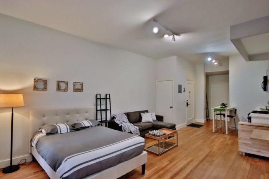  206 East 70th Street