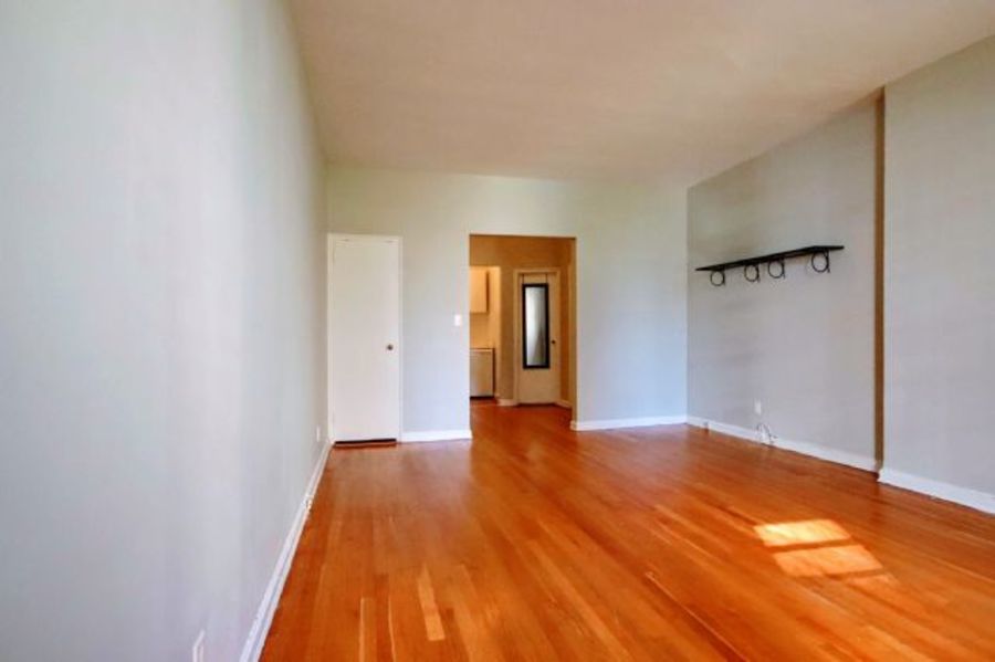  206 East 70th Street