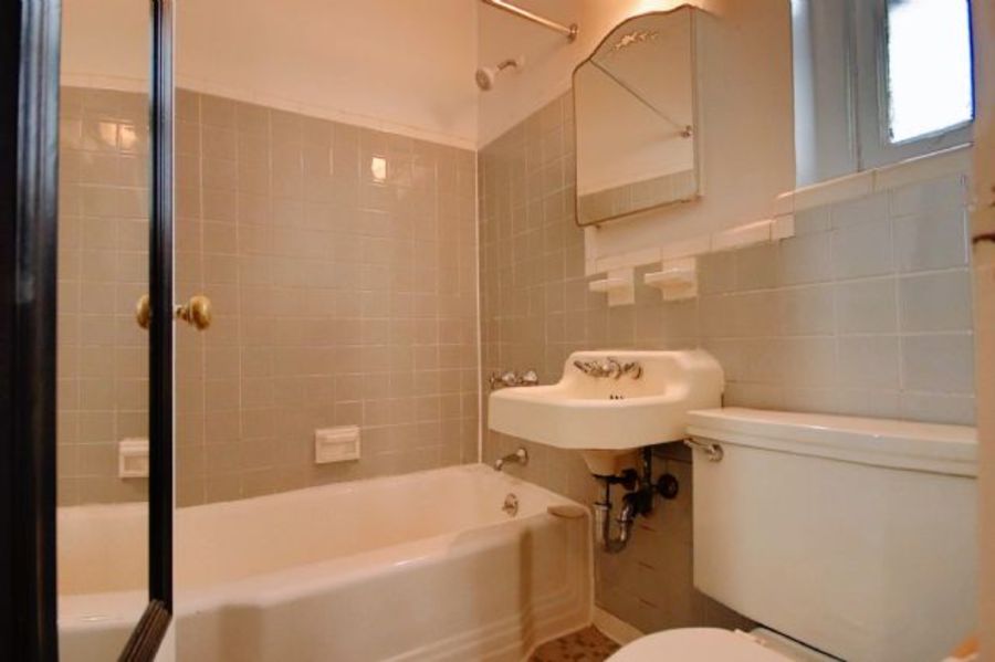  206 East 70th Street