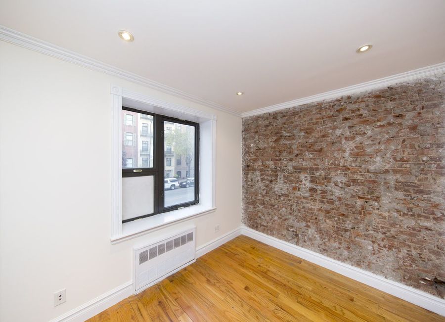  320 West 14th Street