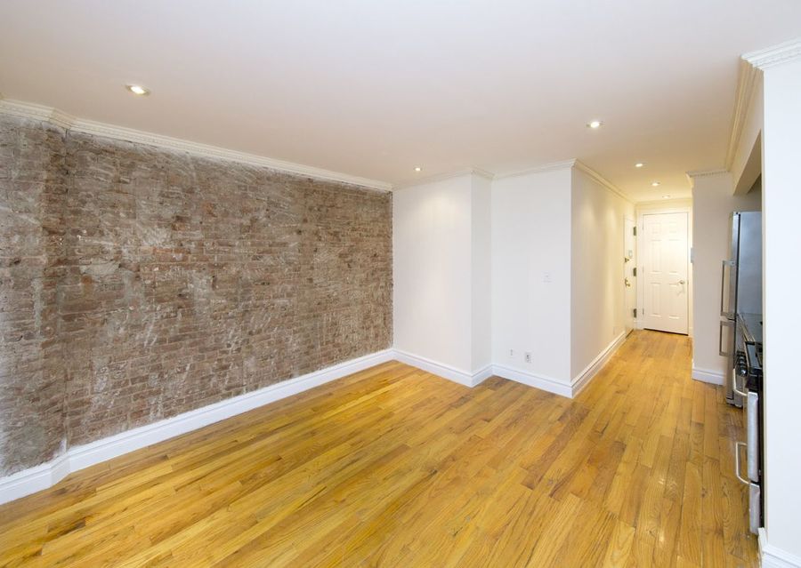  320 West 14th Street