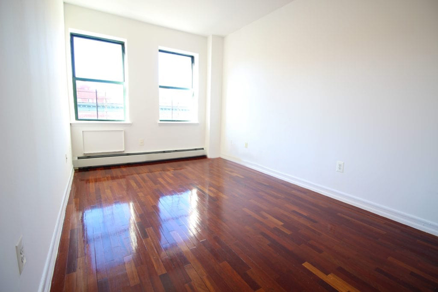  2216 Frederick Douglass Boulevard