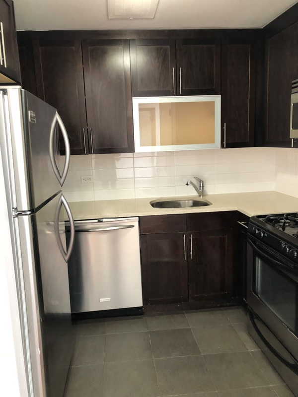 Susan's Court 454 Manhattan Avenue