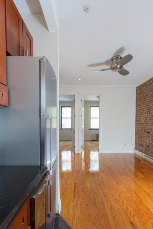  230 East 32nd Street