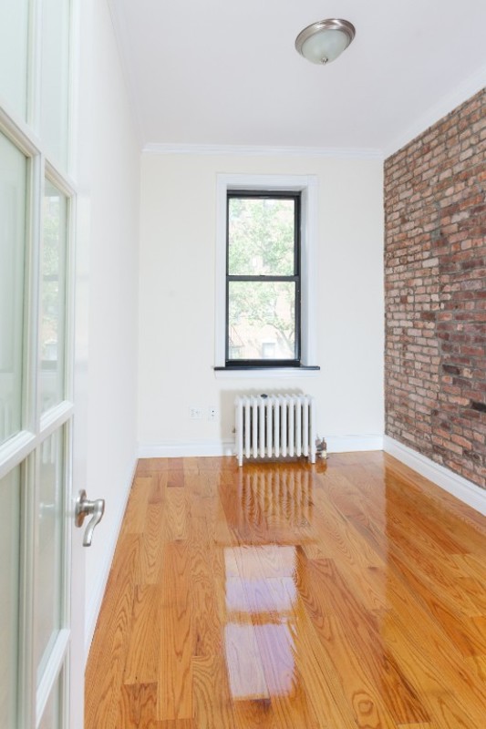  230 East 32nd Street