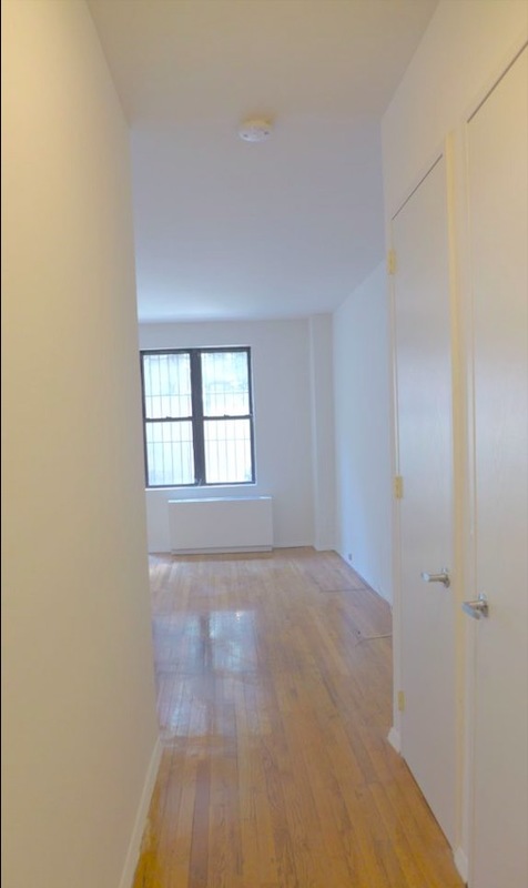  254 East 10th Street