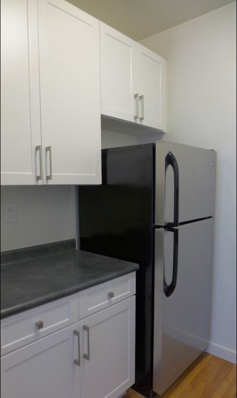  254 East 10th Street