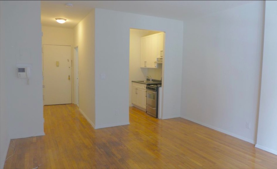  254 East 10th Street