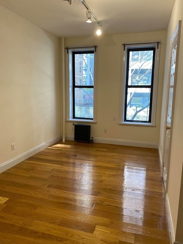  407 East 69th Street