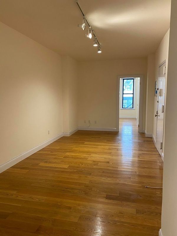  407 East 69th Street