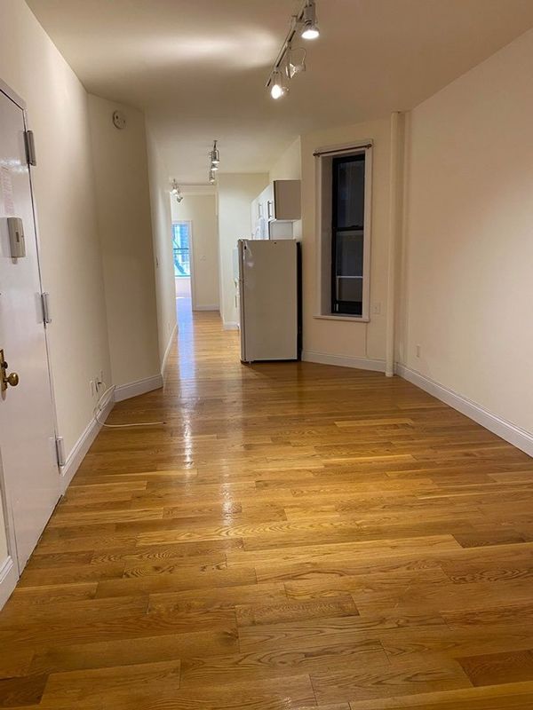  407 East 69th Street