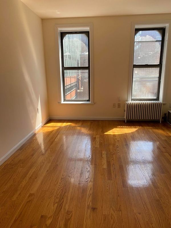  407 East 69th Street