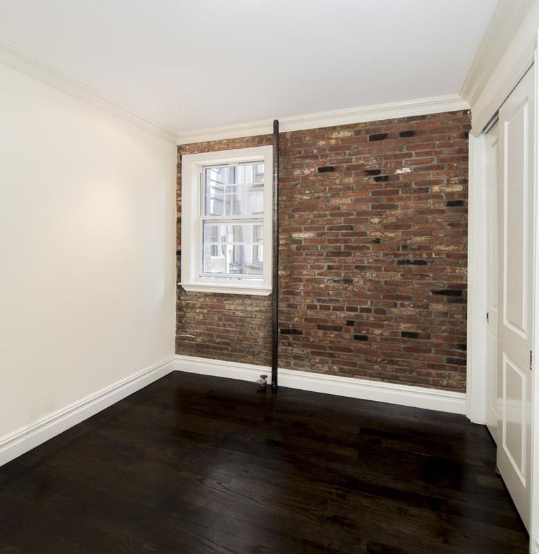  352 East 13th Street