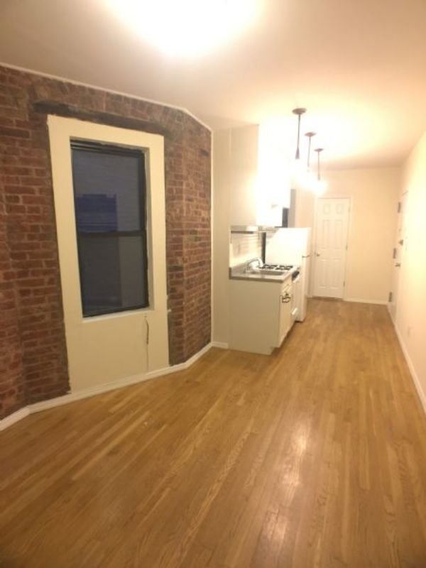  124 Macdougal Street