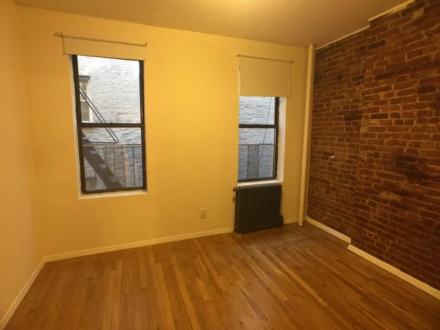  124 Macdougal Street