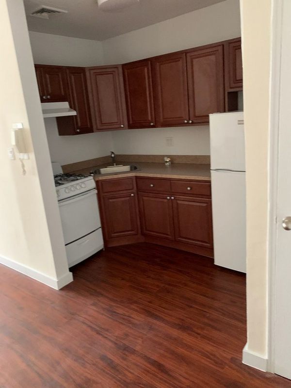 The Branton 1411 Avenue V