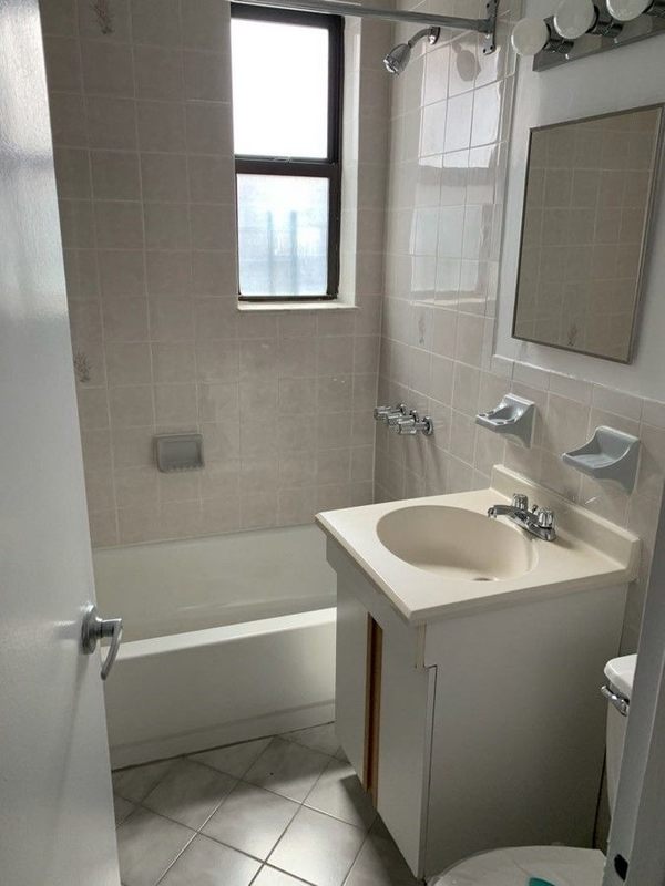 The Elmray 1818 Ocean Avenue