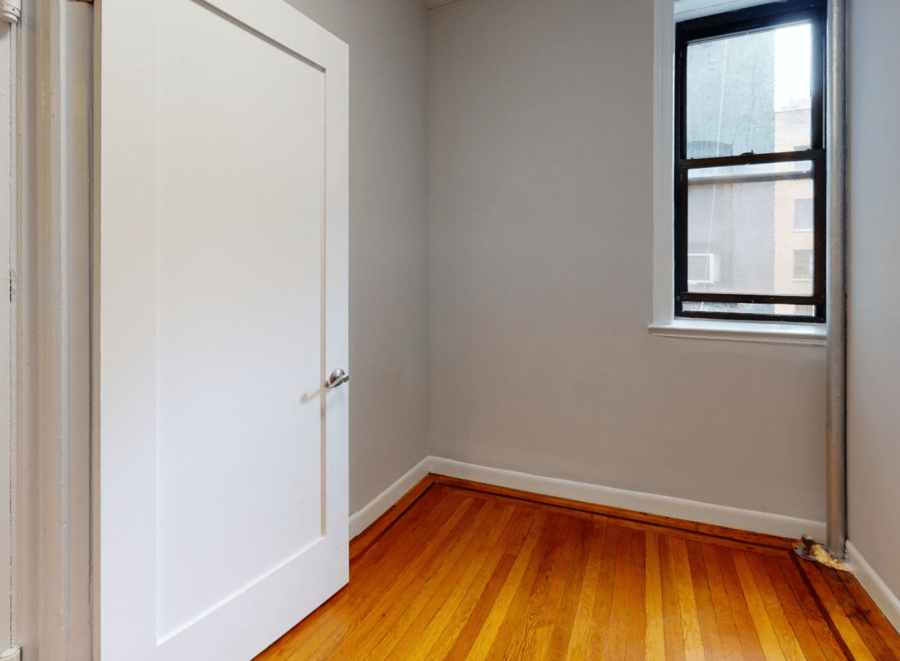  209 West 21st Street