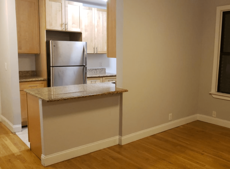  2558 Grand Concourse