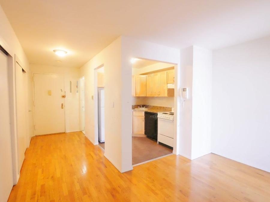  423 East 90th Street