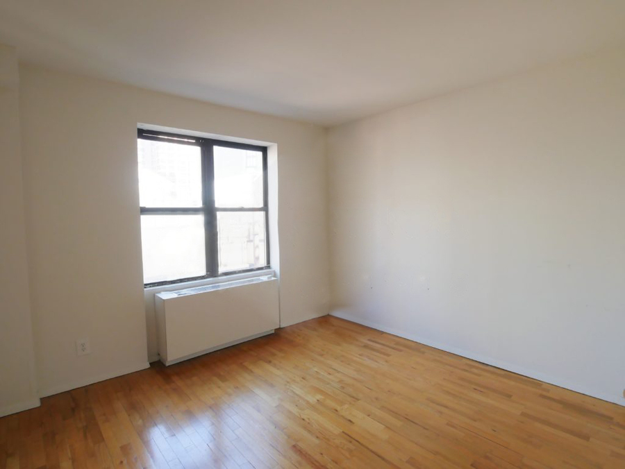  423 East 90th Street