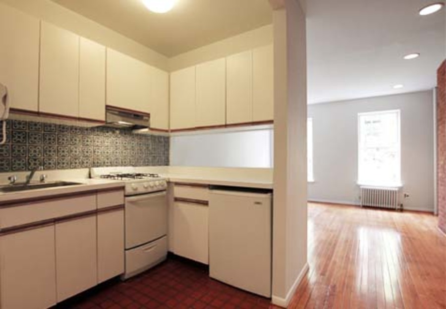  309 East 81st Street