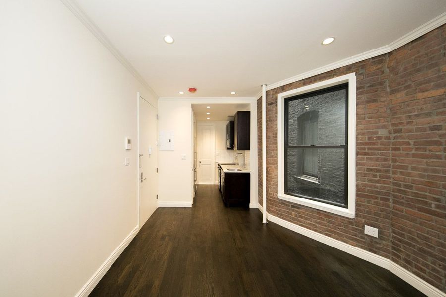  400 East 74th Street