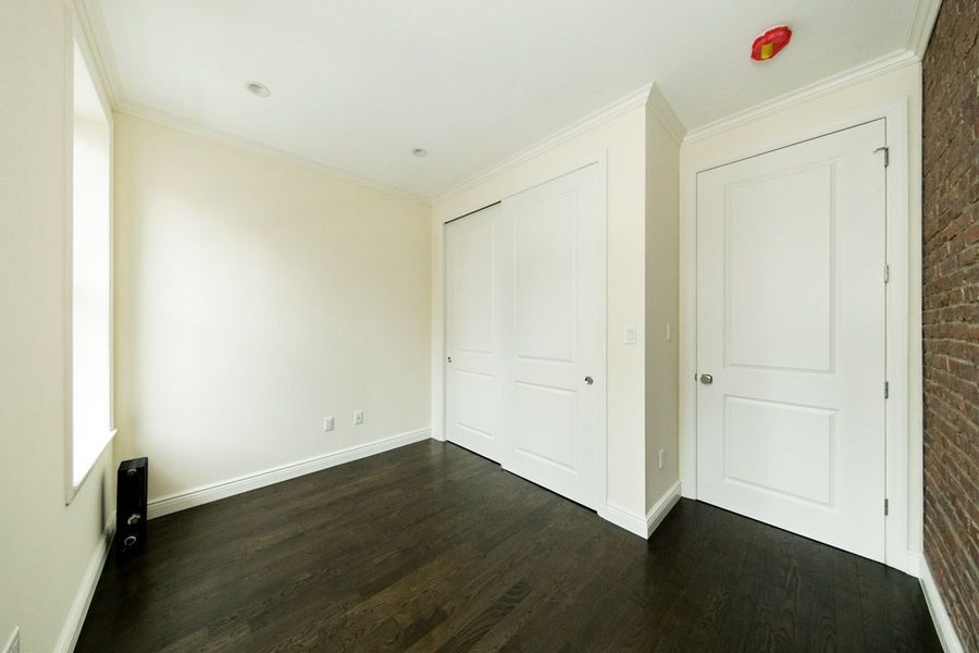  400 East 74th Street