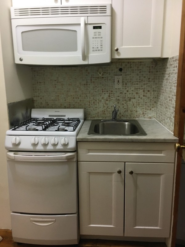  405 East 69th Street