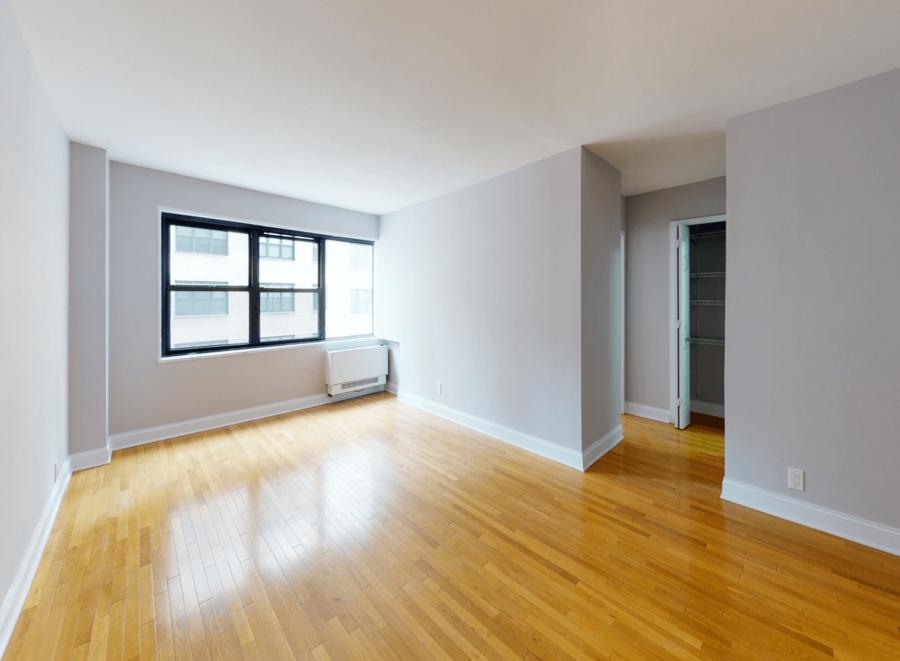 Embassy House 301 East 47th Street