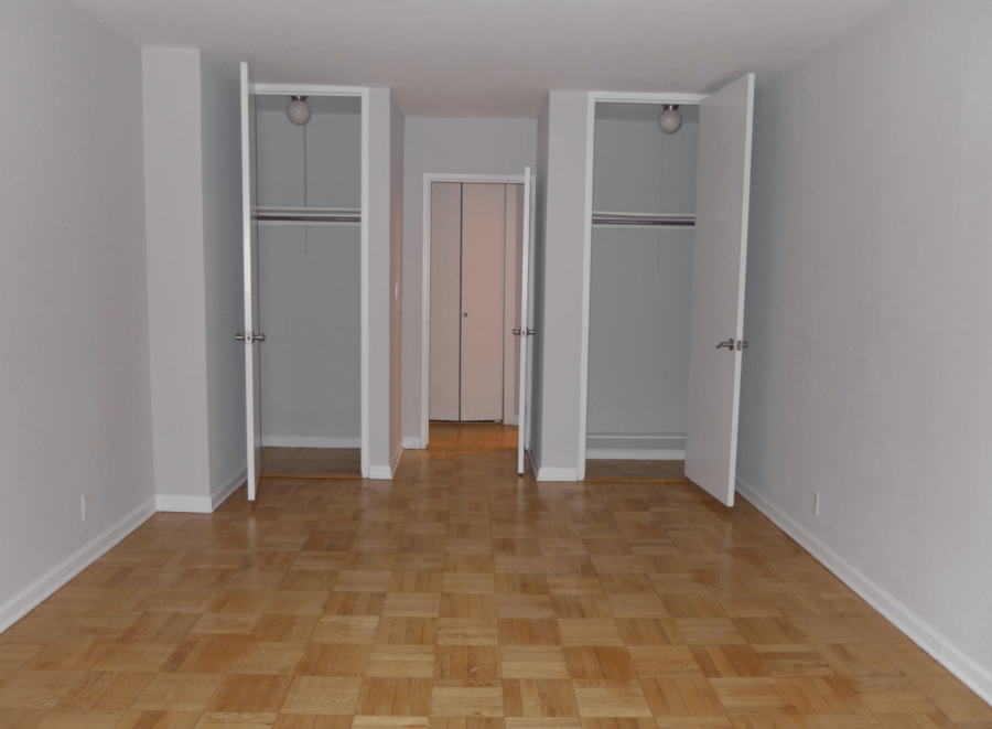 Embassy House 301 East 47th Street