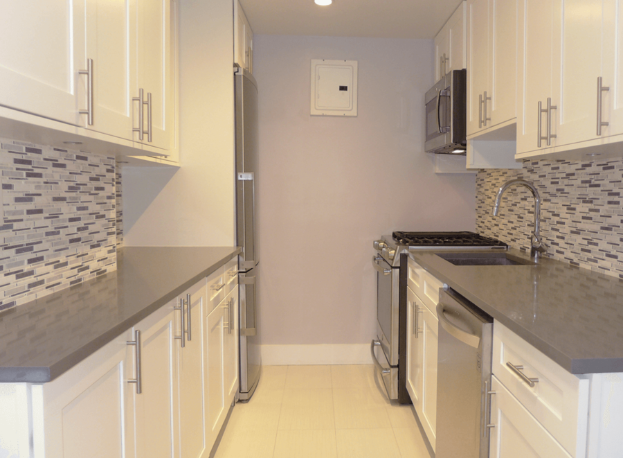 Embassy House 301 East 47th Street