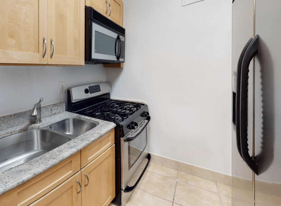 Embassy House 301 East 47th Street