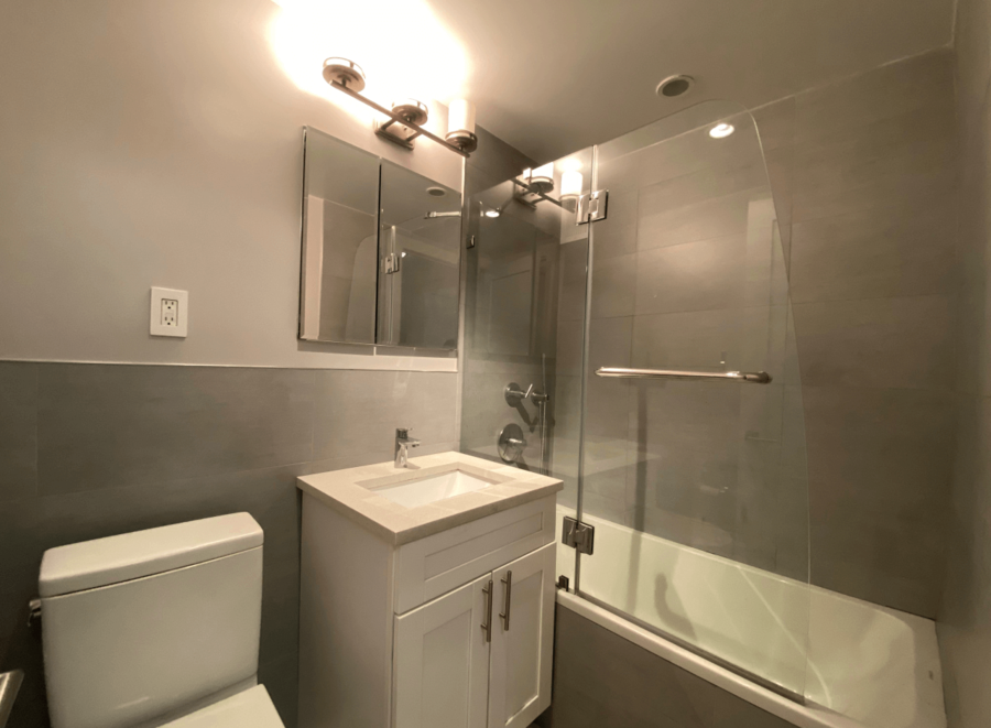 Embassy House 301 East 47th Street